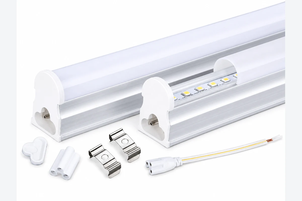 b28-t06166-b02-20261022 - Custom LED Lighting & OEM LED Modules Supplier An unpowered linear-light assembly shown with distinct cover, support and connection components